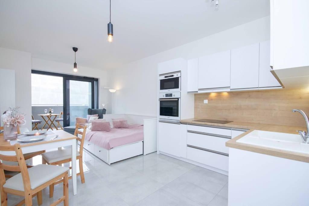 Apartment In Bratislava With Free Parking Exteriér fotografie