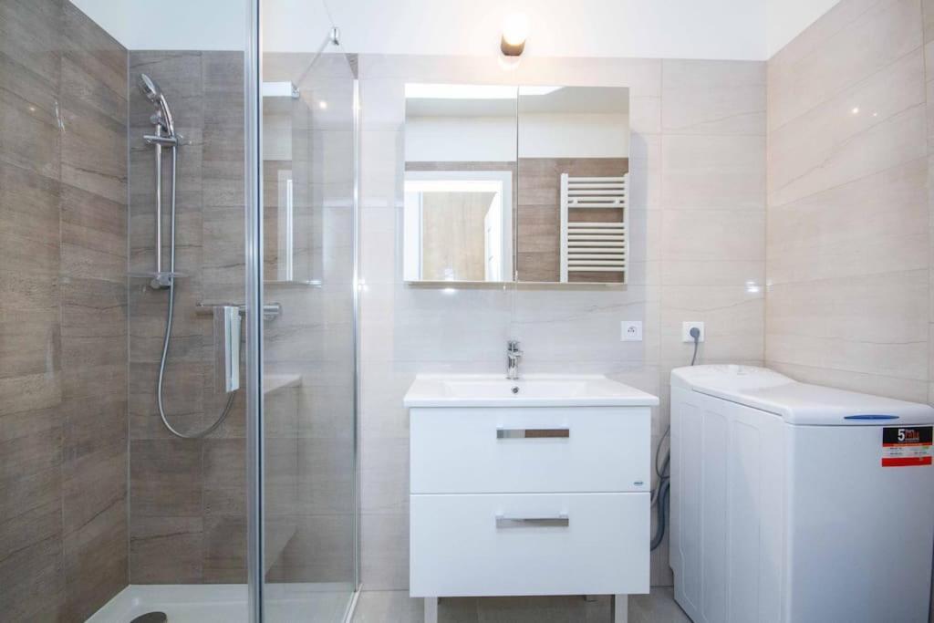 Apartment In Bratislava With Free Parking Exteriér fotografie